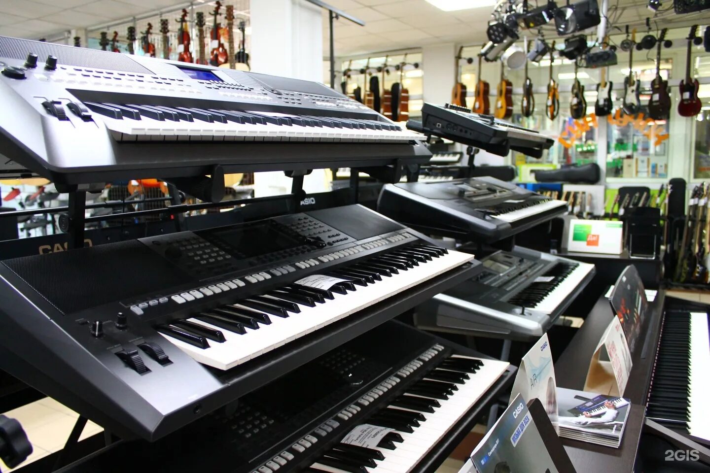 сириус самара музыкальный. магазин музыкальныйинструментов. шоу мастер курск. музыкальный магазин музторг. в музыкальных магазинах работают.