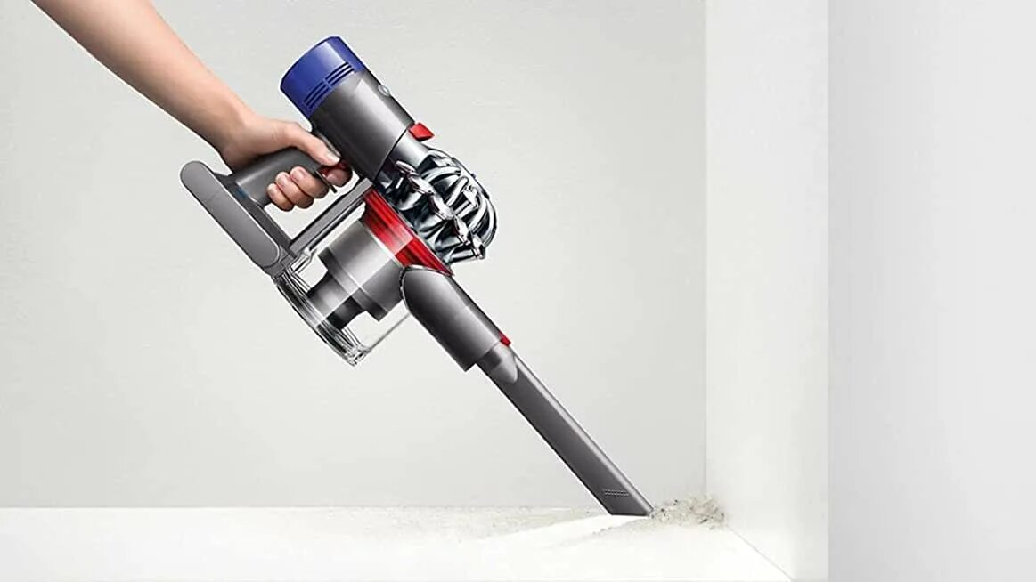 Дайсон зачем. Пылесос Дайсон беспроводной v8. Пылесос Dyson v8 absolute+. Пылесос Dyson v8 absolute Plus. Dyson sv11 Motorhead.