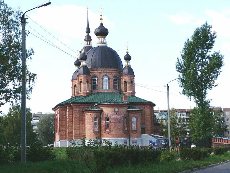 Свято-тихоновский собор волгореченск. Волгореченск храм тихона луховского. Волгореченск храм тихона. Храм в волгореченске. Волгореченск костромская область.