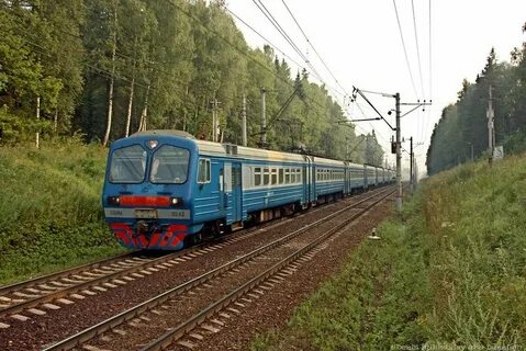 Электричка на синие камни