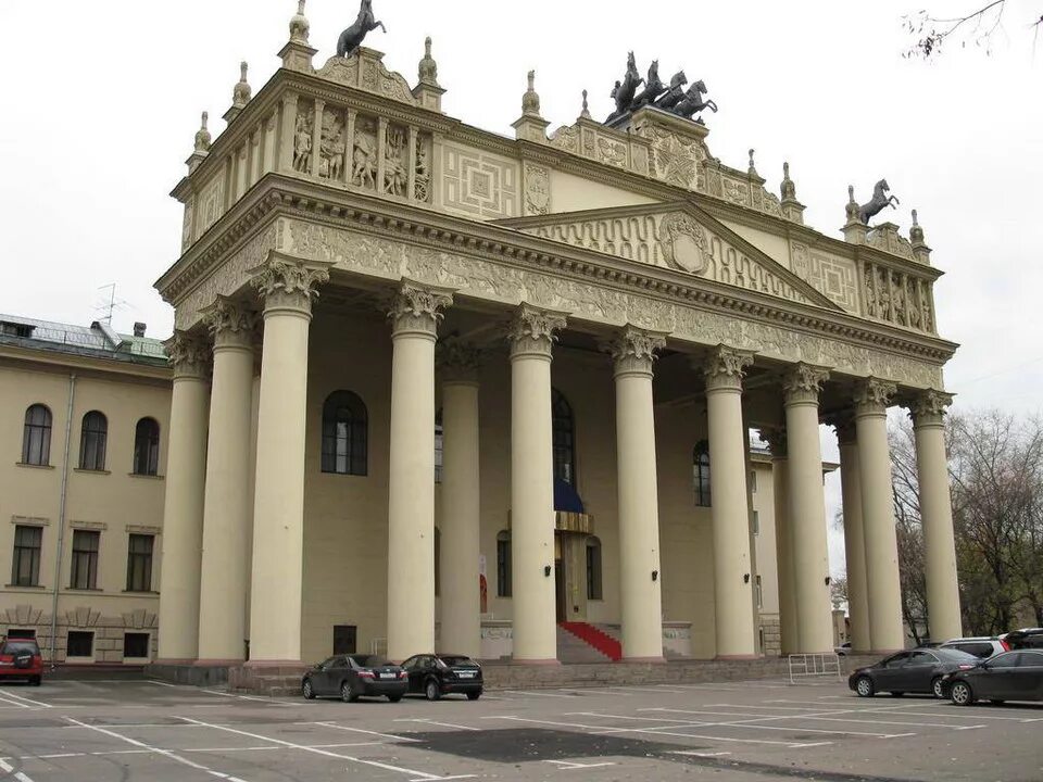 лев руднев архитектура. барочная лепнина сталинский ампир. сталинская неоклассика в архитектуре. сталинский ампир в архитектуре. сталинский классицизм.