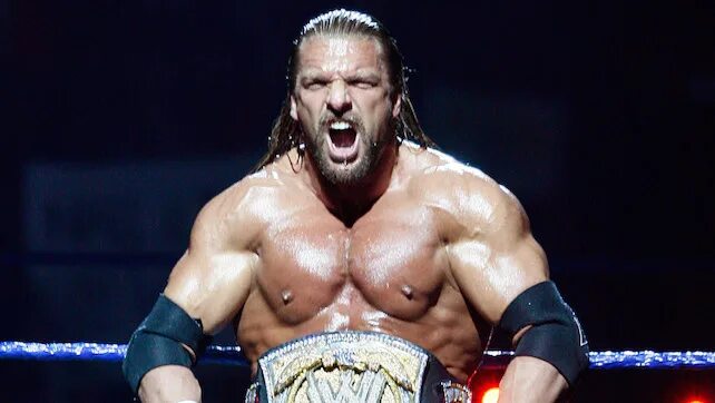 WWE трипл эйч. Triple h 2000. Трипл эйч 2022. Трипл эйч улыбается. Фото трипло