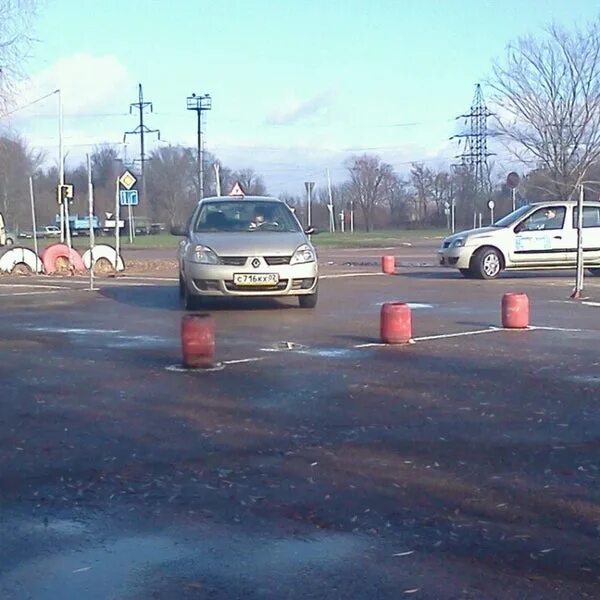 Учебная езда на автодроме. Автодром на цветочной уфа. Автодром уфа затон. Экзамен вождение уфа. Брукк автошкола в уфе.