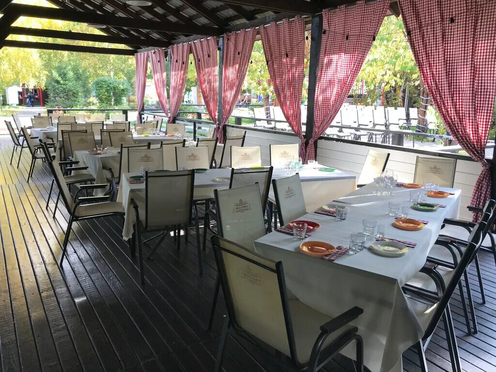 ресторан тироль красноярск летняя терраса. веранда красноярск свободный. кафе веранда красноярск парк троя. веранда красноярск свободный. летний ресторан.