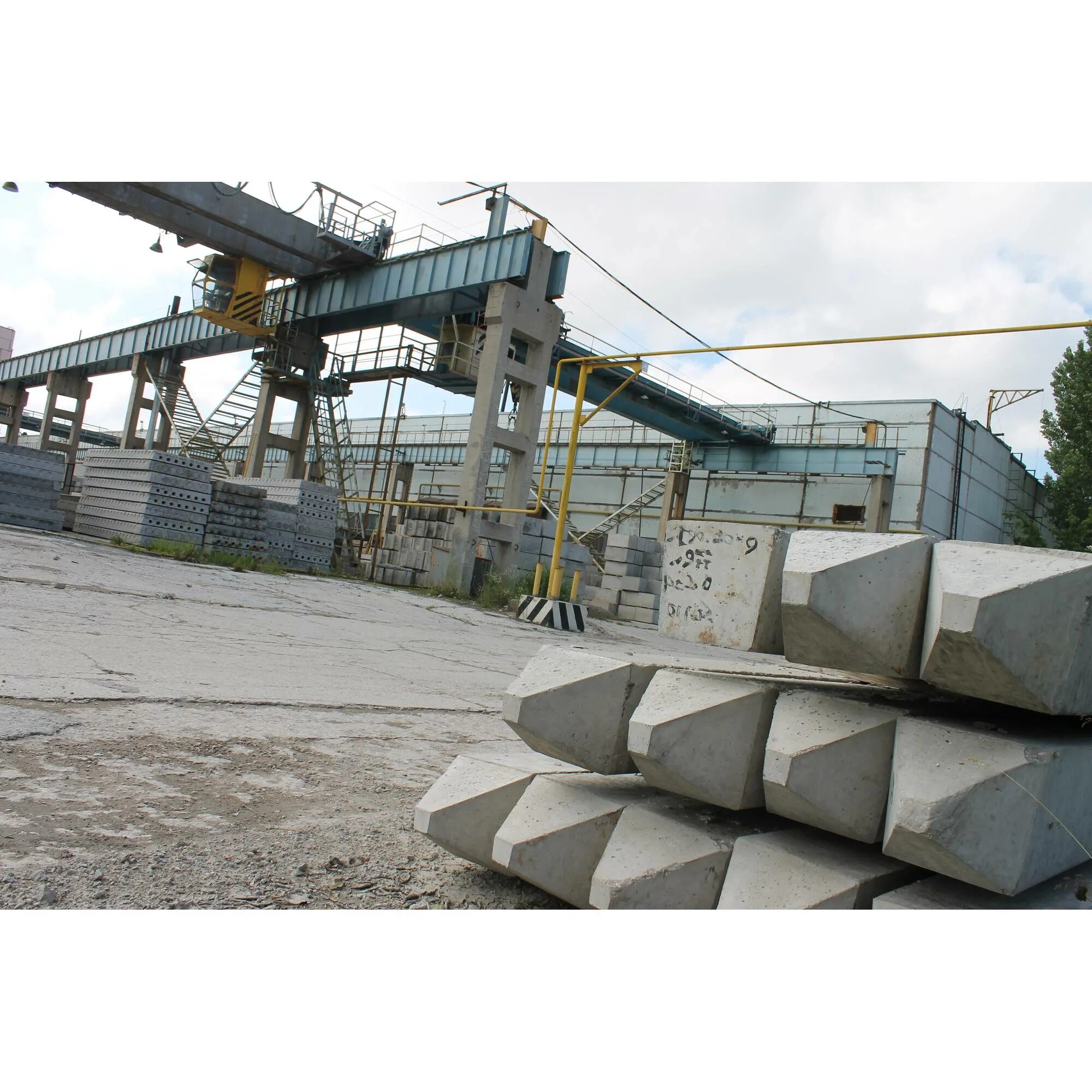 Стройдеталь завод железобетонных изделий. Мулинский завод жби. Жби изделие 450мм. Жби жигулевск. Железобетонный блокпост жби.