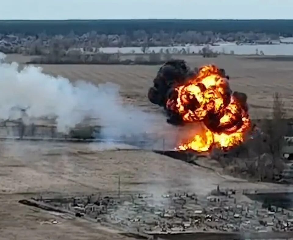 Вертолет НАТО В Латвии. Ukrainian Soldiers shoot down Russian mi-24 Helicopter.. Russian Jet Pilot. Russia is down
