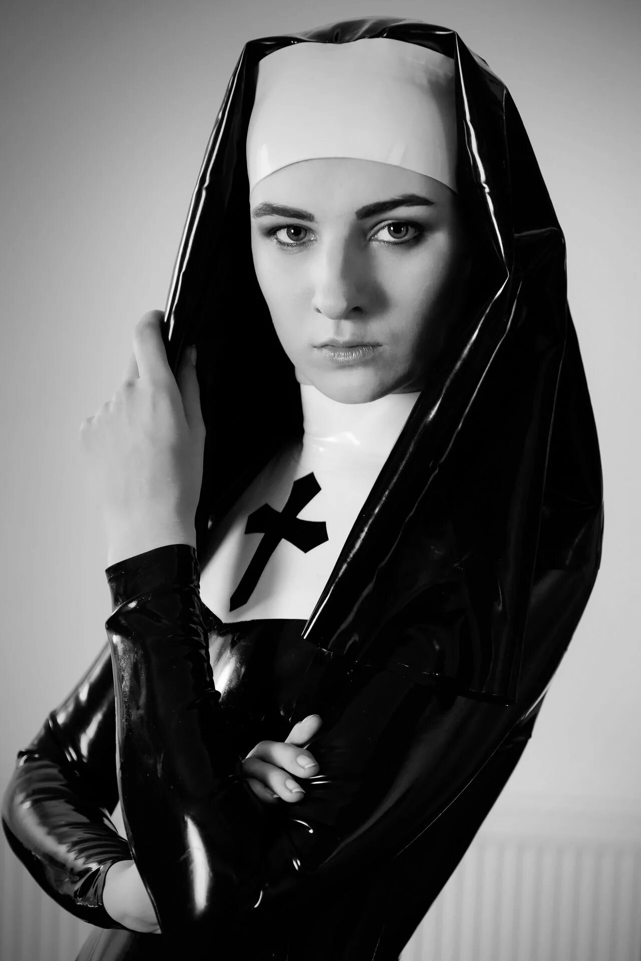 Nun cosplay. Монахиня Готика. Монахиня косплей. Готическая монашка. Японская монашка.