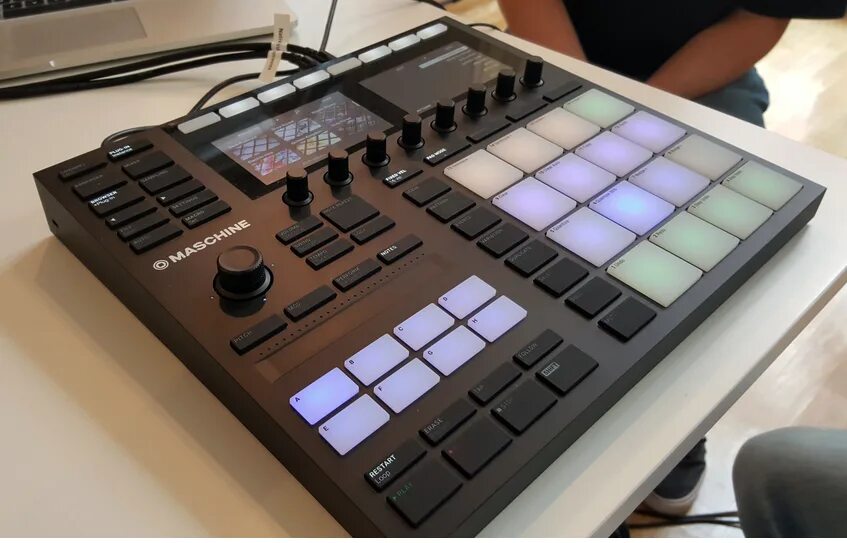 S2 mk3. Machine mk3. maschine mk3 защитная пленка. ni maschine+ размеры.
