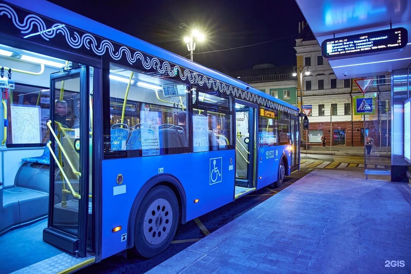 Маршрут первого электробуса. Н15 автобус Мосгортранс. Автобус н15 ночной. ЛИАЗ 6213.22. Автобус Москва.