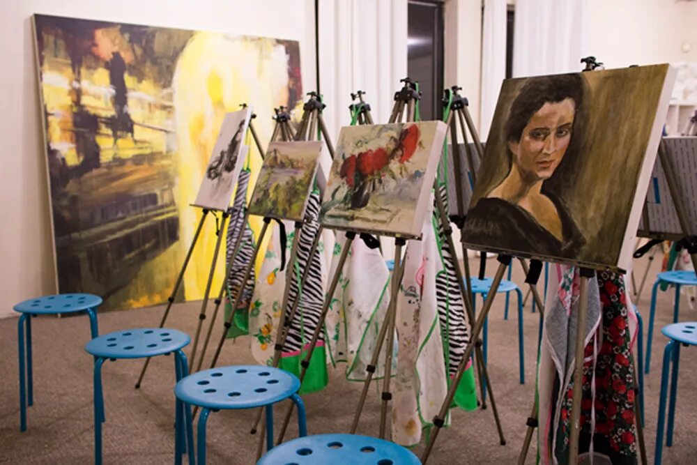 Art school. School of the Arts. Выставка художника Николаса в Тобольске. Анна Мичурина Art School. Art School picture.