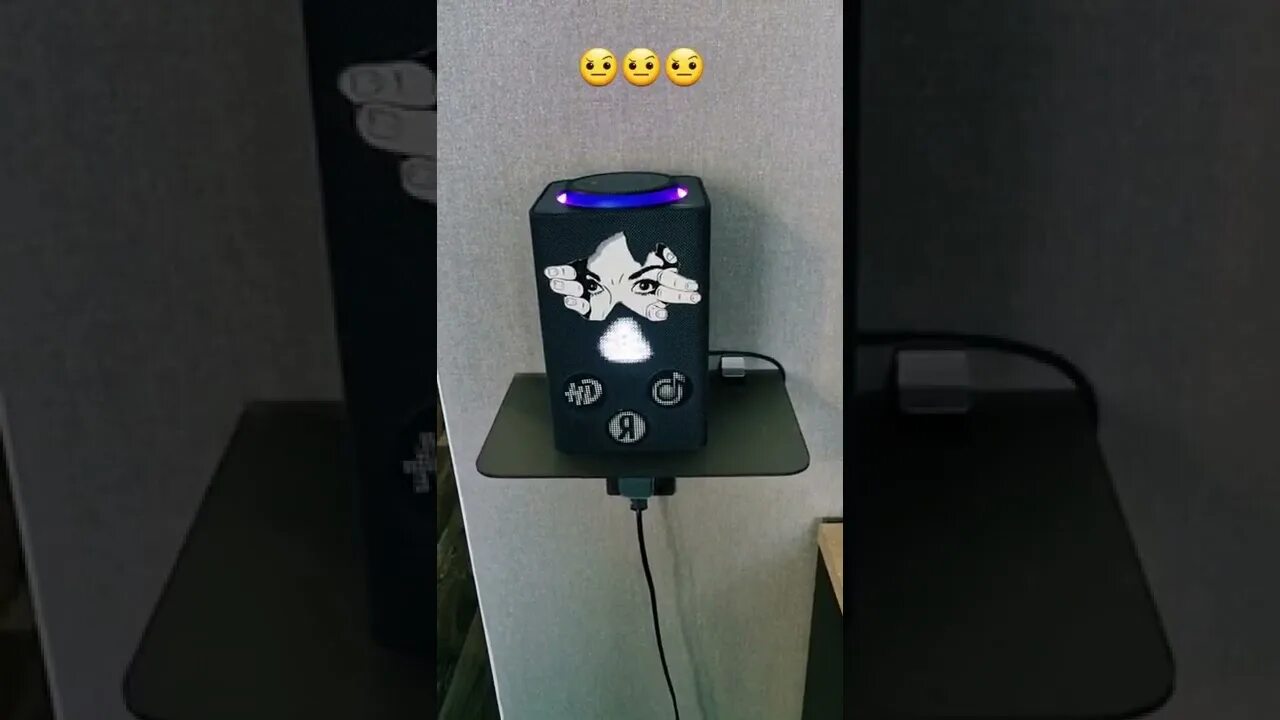 Irobot roomba 670. Колонка алиса и робот пылесос ругаются. Видео алиса с пылесосом роботом. Робот-пылесос и алиса поругались. Робот пылесос с алисой.