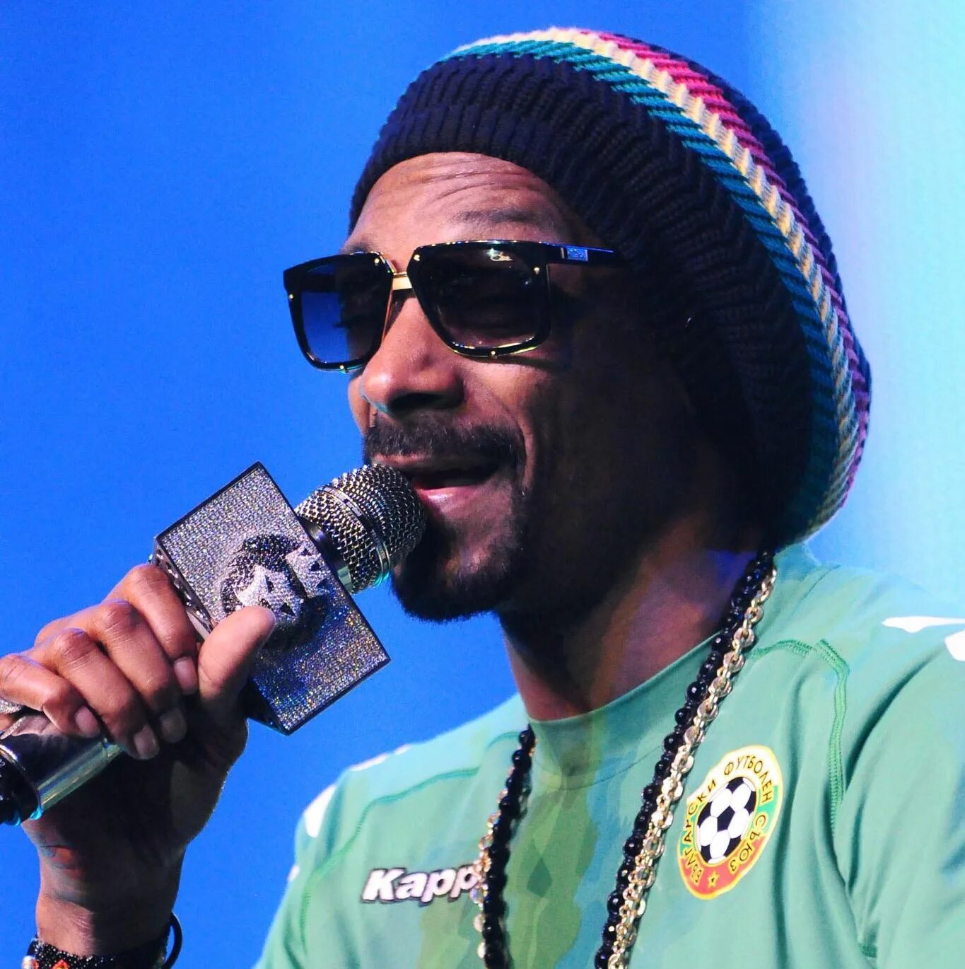 Plies американский рэпер. Naughty by nature hip hop hooray. Snoop dogg ice cube. Ice cube и dr dre. Рэп исполнители.