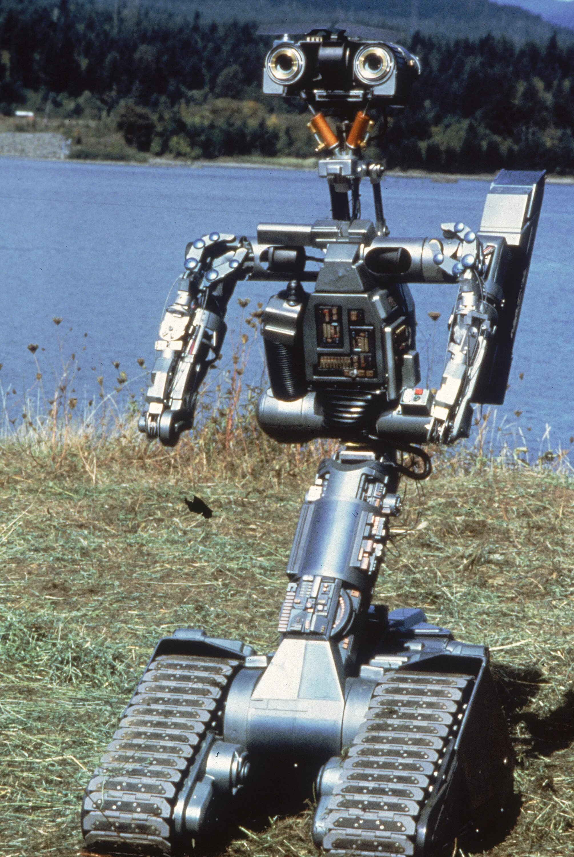 Robot short. Short circuit Johnny 5 робот.