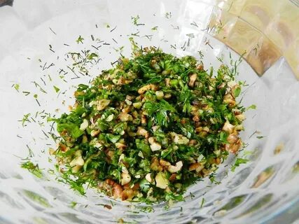 Грецкие орехи с зеленью рецепт