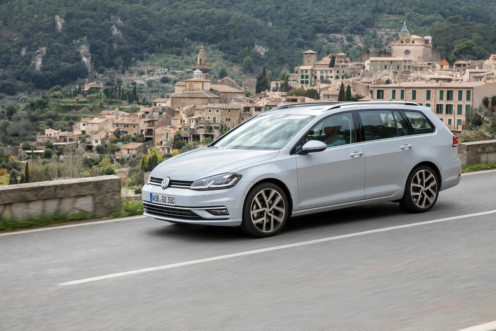 Фольксваген гольф вариант универсал. Фольксваген джетта 6 универсал. Volkswagen golf variant 2009. Vw golf variant 4motion. Фольксваген гольф универсал 1.
