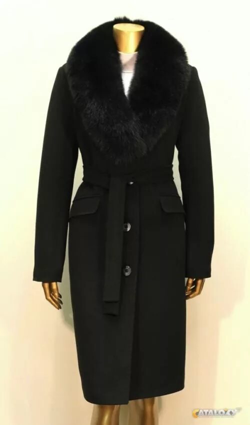 Пальто аэтг женское. Зимнее пальто с меховым воротником. Черное пальто с меховым воротником. Зимнее пальто женское.