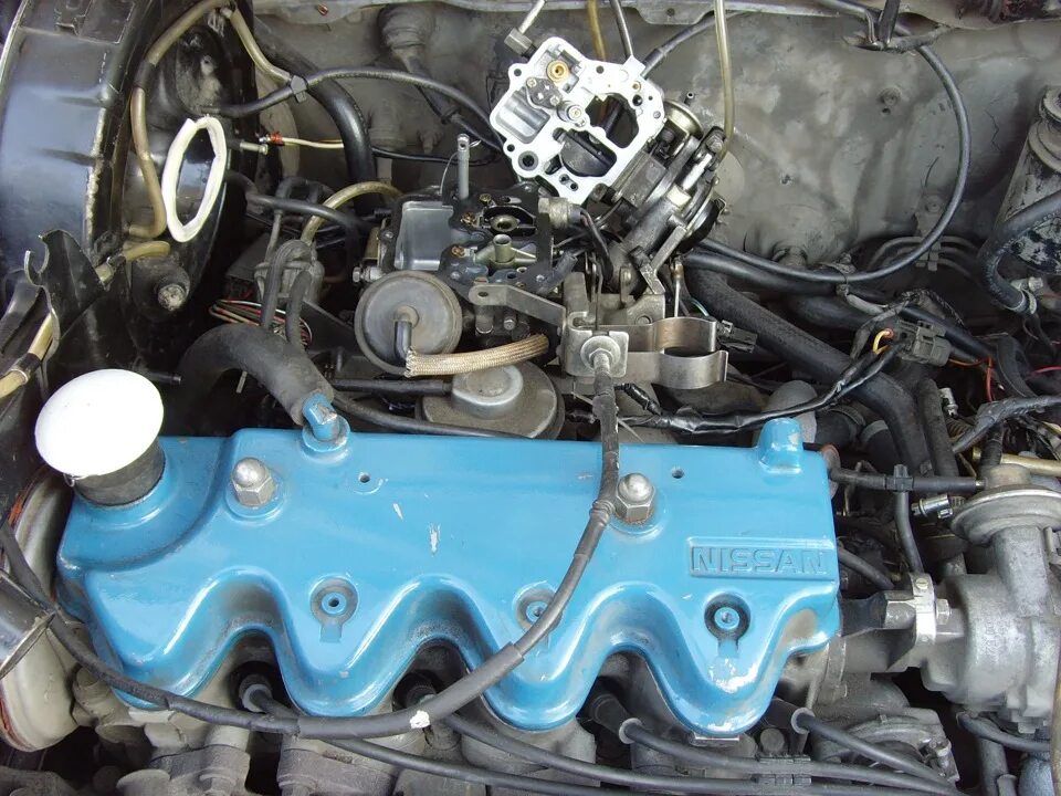 Дром ру двигатели. ДВС Ниссан Санни 1.5. Nissan Sunny 8 клапанов мотор. Ниссан Санни b13 мотор карбюраторный. Двигатель е15 Ниссан карбюратор.