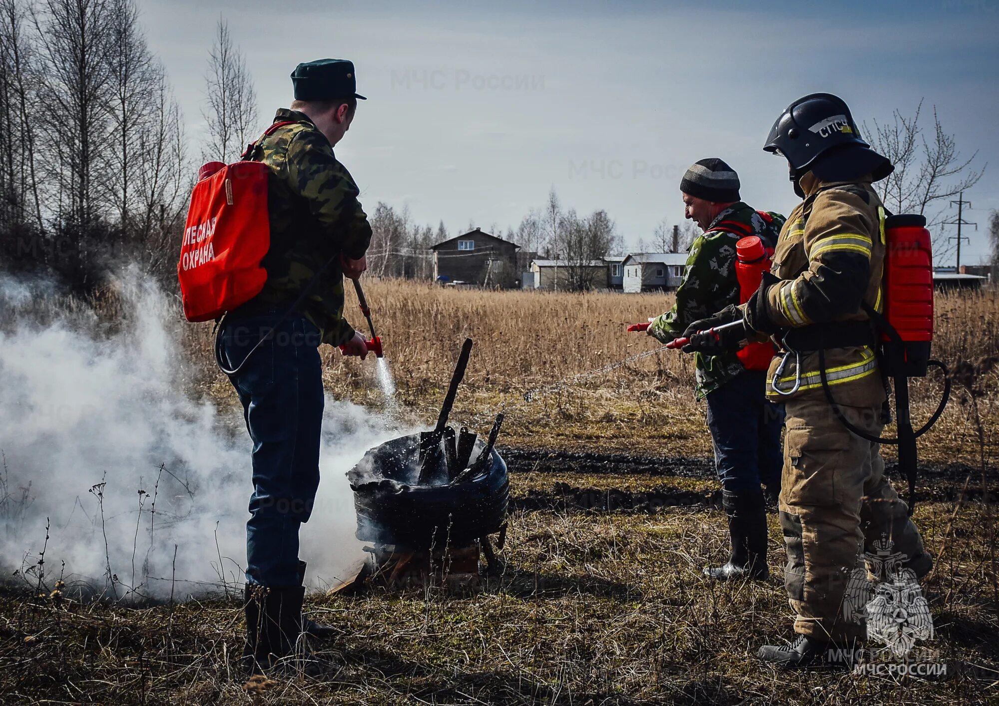 Подготовка к летнему пожароопасному периоду. Подготовка к пожароопасному периоду. Пожарная охрана. Ствол пожарный. Пожарные учения.