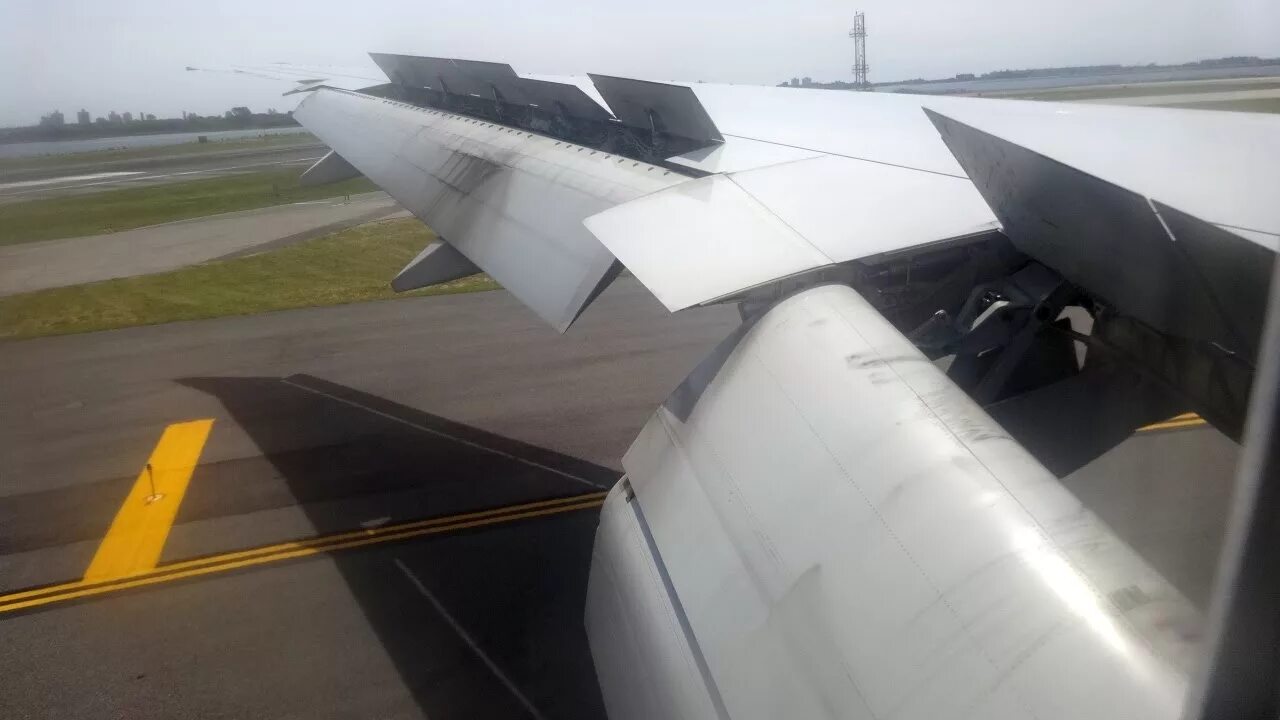 Крыло 777. Боинг 777-300 крыло. Крыло 777. Фюзеляж боинг 777. Boeing 777 9x.