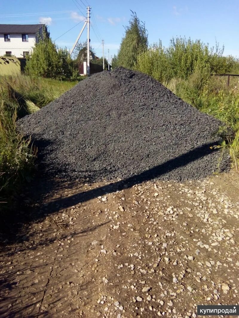 Асфальтный срез. Асфальтовый песок. Асфальтовый песок. Песчанка крошка асфальтная. Асфальтовый песок.