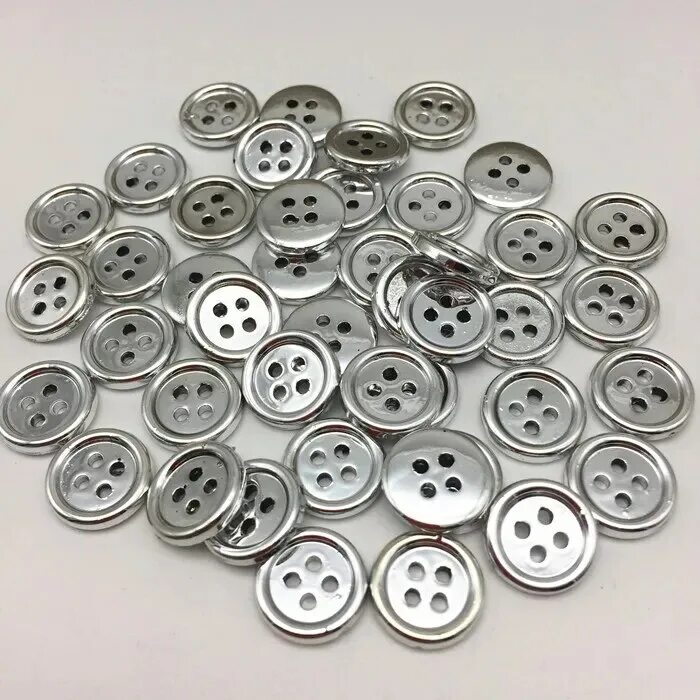 большая сверкающая пуговица. блестящие пуговицы никель. пуговицы блёстки. пуговицы металлические на ножке. блестящие пуговицы никель.