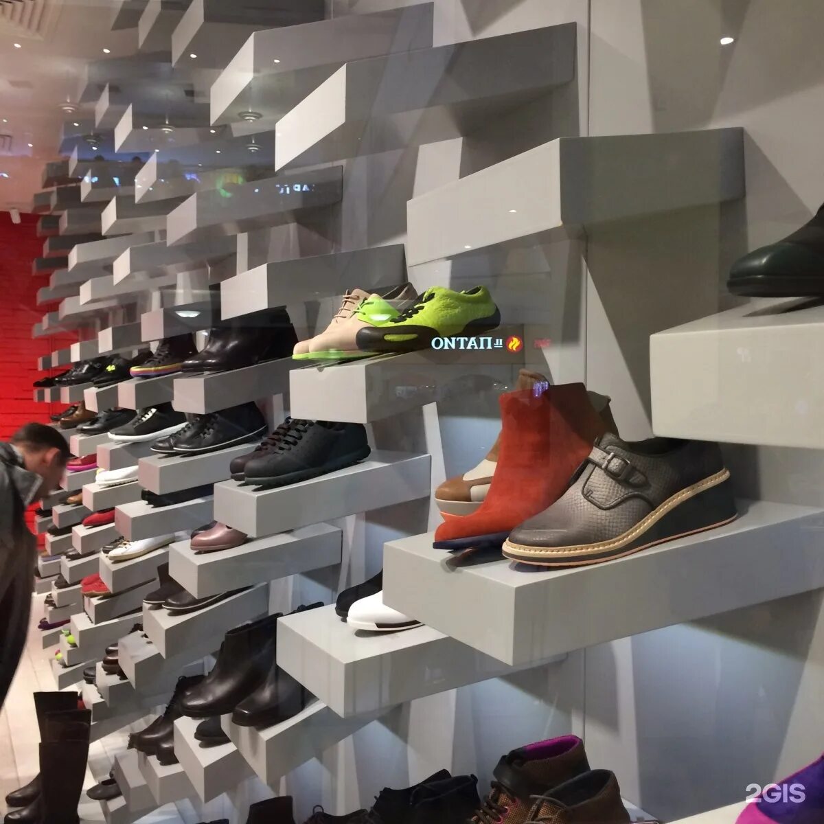 обувные магазины в тц атриум на курской. обувной магазин в атриуме. зара бершка пул. Tj collection бутик. балдинини в атриуме на курской.