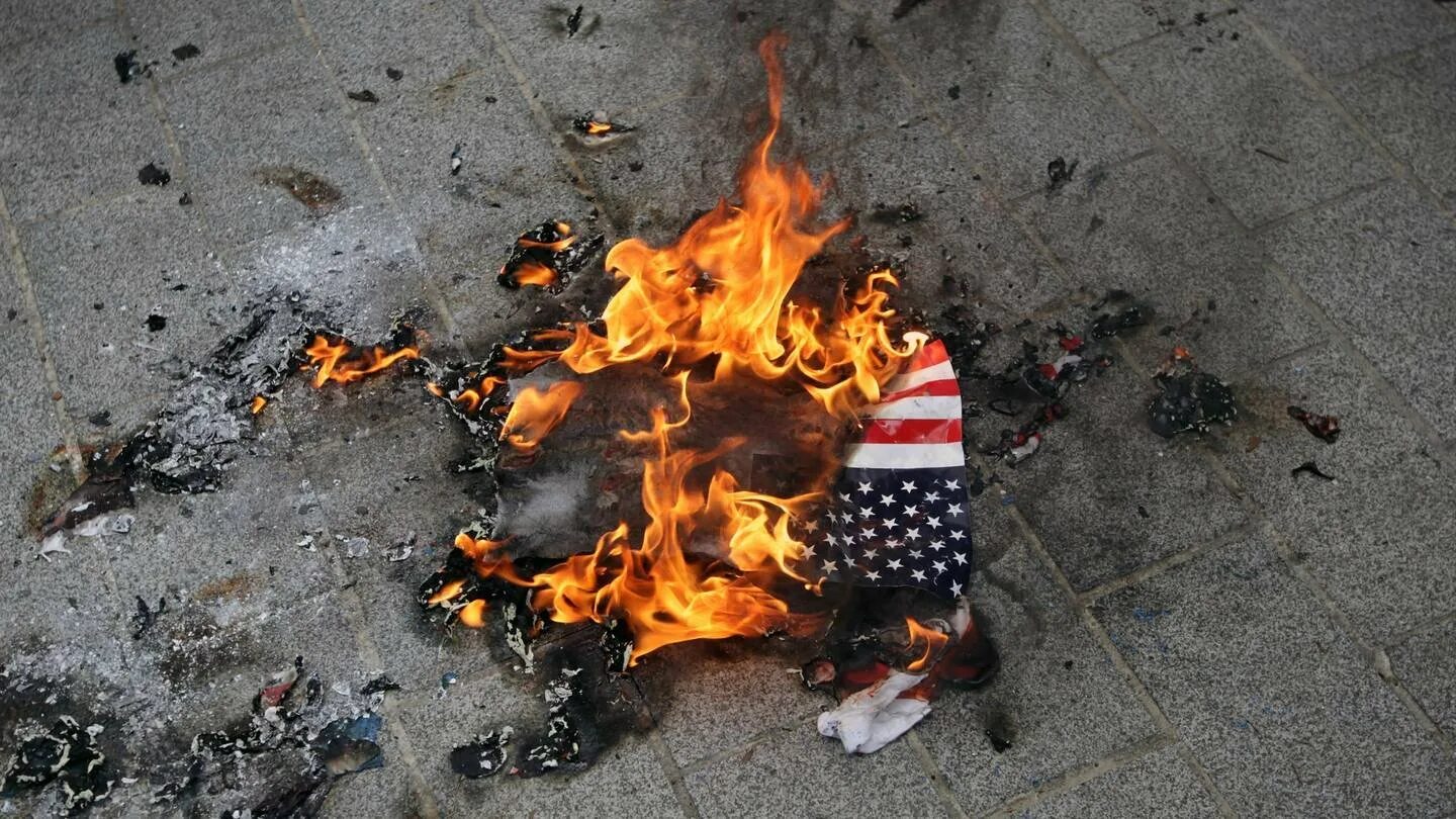 Burn against. Burn against. Fire hazard. Burn against. Burn against.