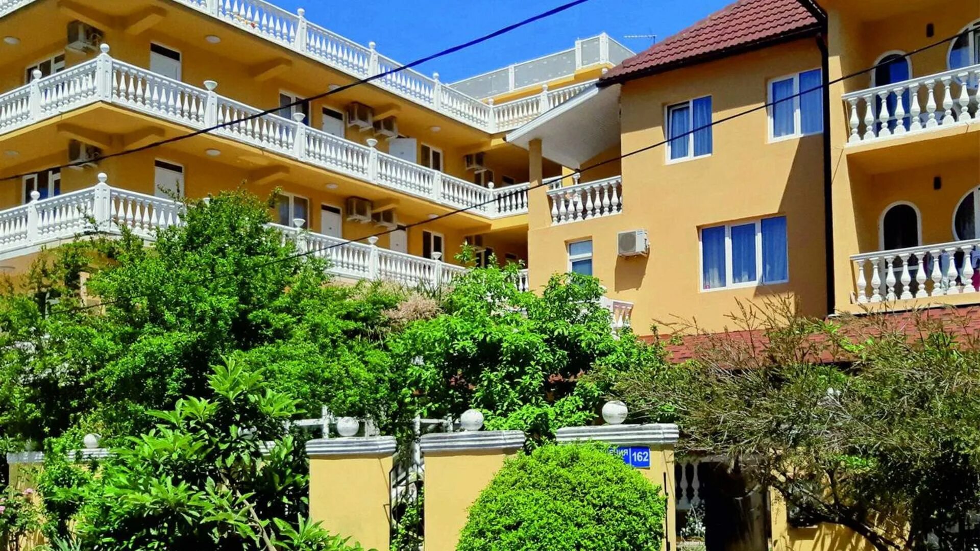 Сочи анжела лантана отель. Отель сочи анжела лантана 2. Отель сочи анжела лантана 2. Лантана адлер. Отель анжела лантана адлер.