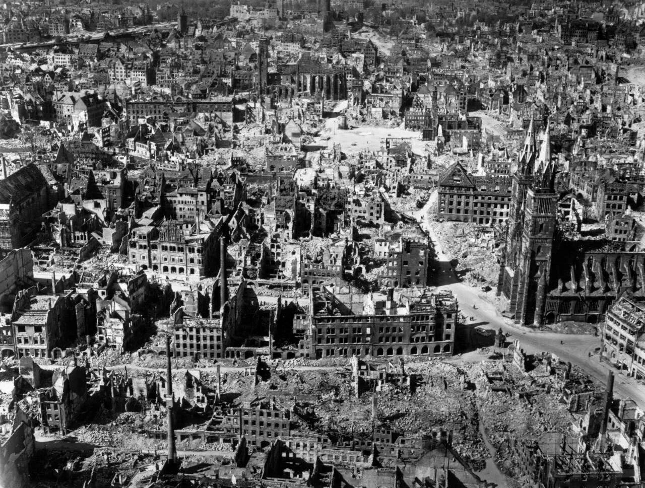 Нюрнберг после войны. Дрезден бомбардировка 1945. Бомбардировка Мюнхена 1945.