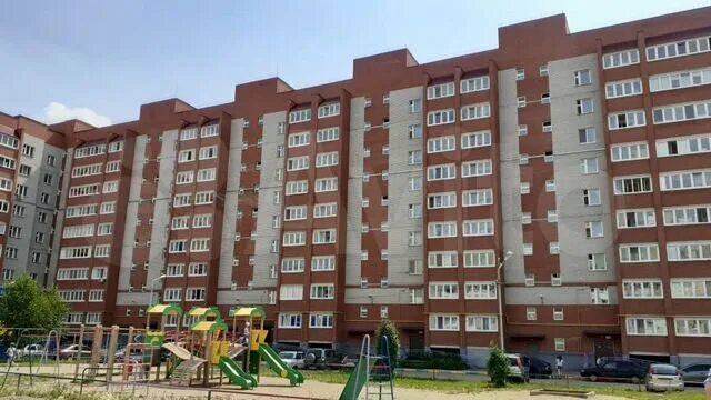 Вторички в октябрьском. Октябрьский 34 микрорайон 17а. оптима 34 мкр октябрьский. октябрьский 34 микрорайон 6/1. 34 микрорайон в октябрьском.