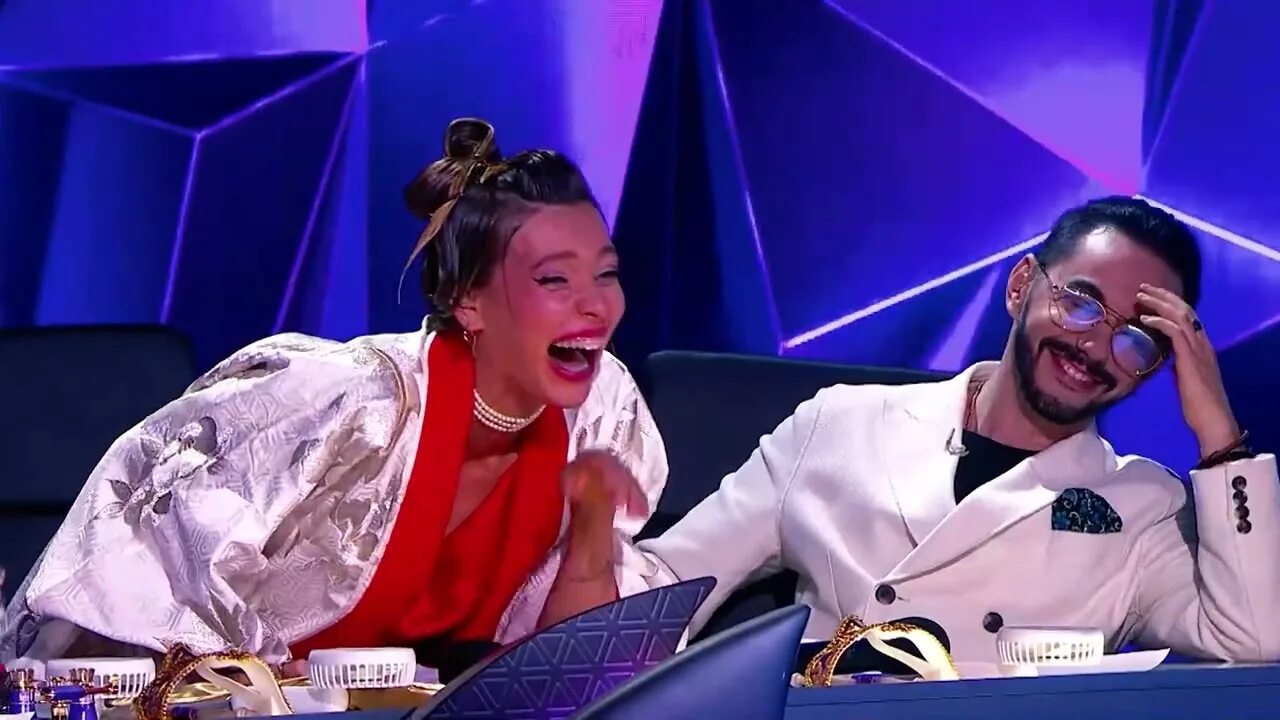 Шоу маска. Маска скорпион шоу маска. Маска 5 3 выпуск анонс. Шоу маска пчела. Шоу маска.