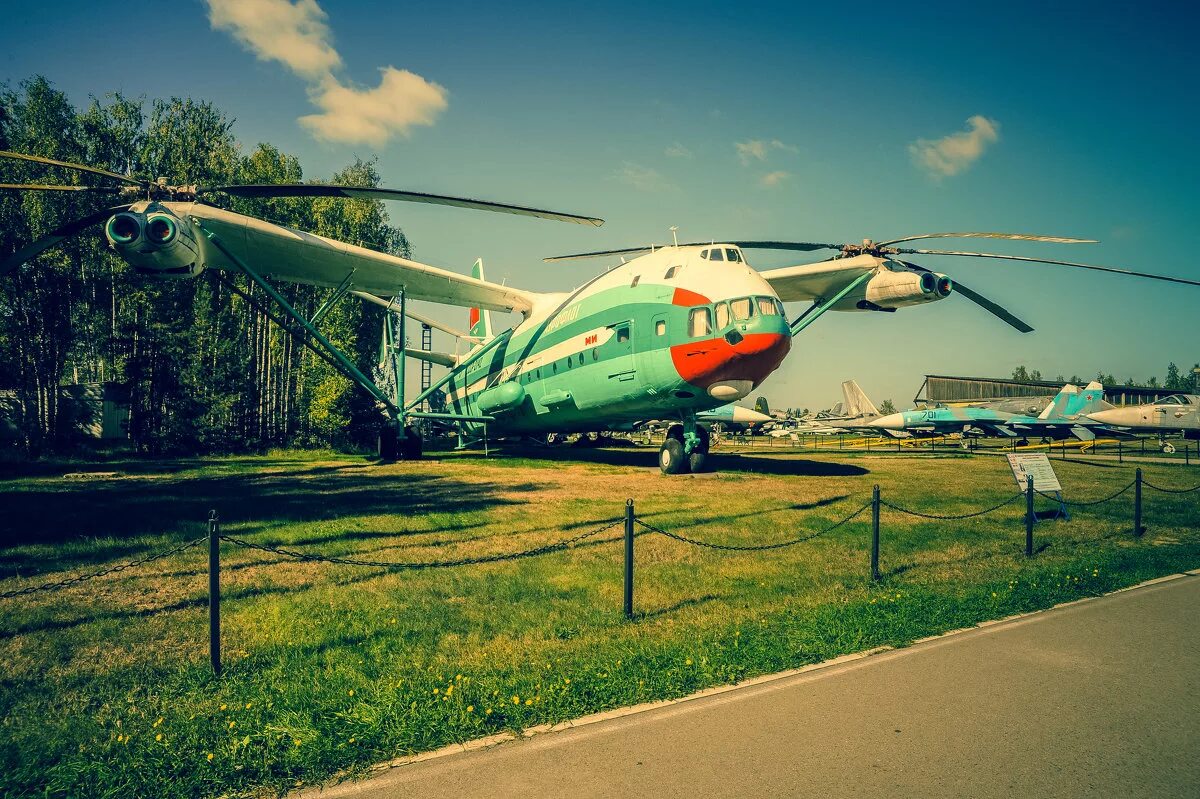 Ми-12 вертолёт. Самый большой вертолет в мире ми 12. Двухвинтовой вертолёт ми-12. В-12 (ми-12).