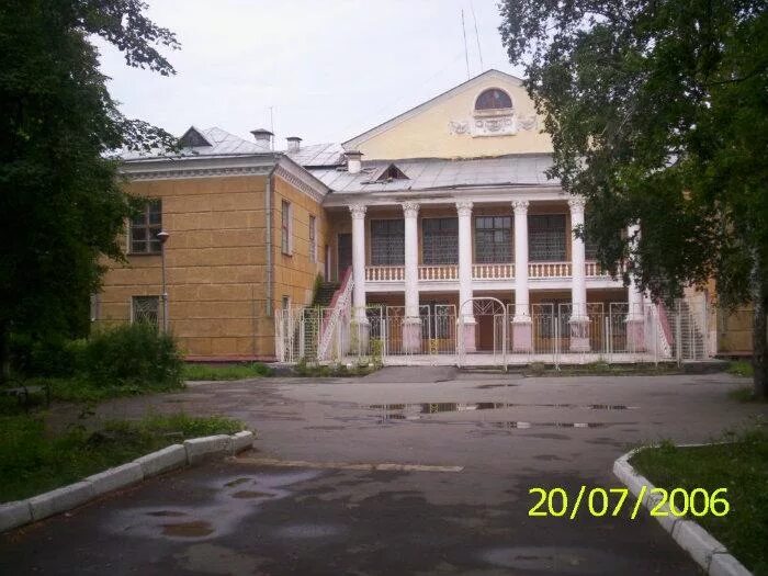 Дк энергетик челябинск. Город Озерск поселок Новогорный. Посёлок Новогорный Челябинская область ДК. П. Новогорный, г. озёрск (Челябинская область) ТЭЦ. Школа 41 посёлок Новогорный.