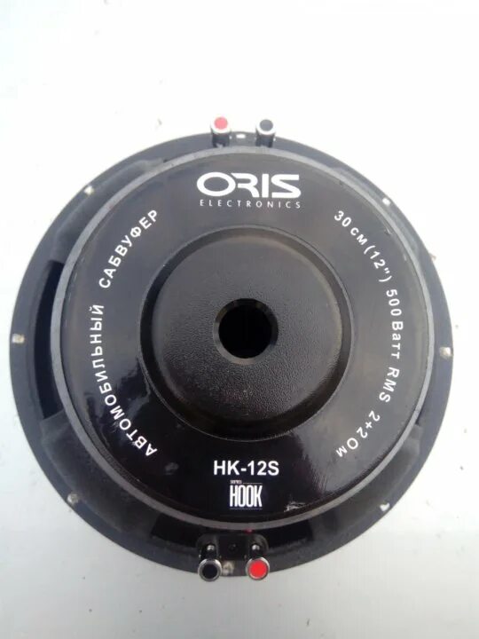 Давящий басс. Сабвуфер Oris s12. Oris HK-12s. Oris Electronics HK-12s короб. Сабвуфер Орис 12.