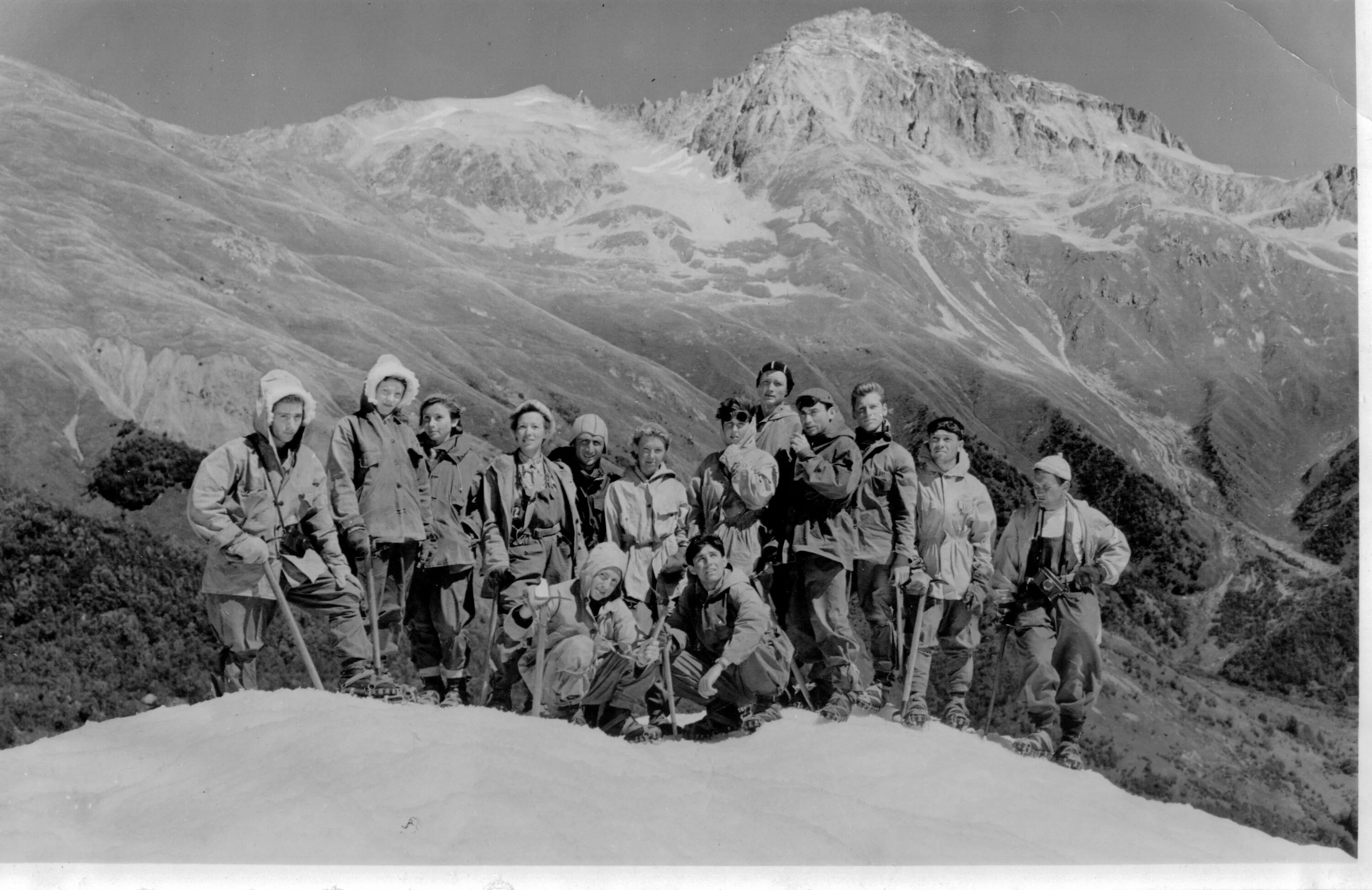 Альплагерь Торпедо Цейское ущелье. Дугоба альплагерь 1979. Альплагерь джайлык. Артуч альплагерь.