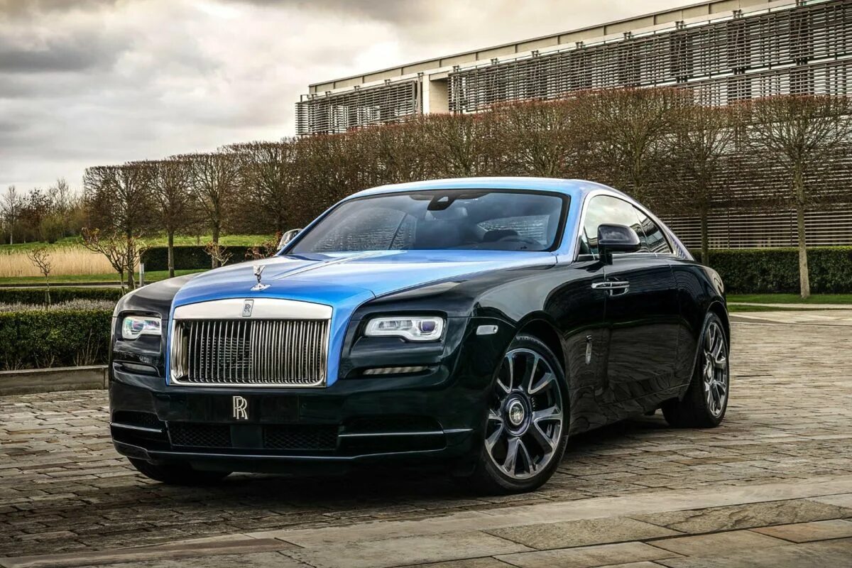 Роллс отзывы. Rolls-Royce врайт. Rolls Royce Wraith. Rolls Royce Wraith 2019. Роллс Ройс врайт 2020.