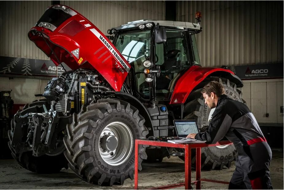 Сх оборудование. Сельхозтехника Massey Ferguson. AGCO трактор. Трактор мастер Фергюсон. Massey Ferguson экскаватор погрузчик.