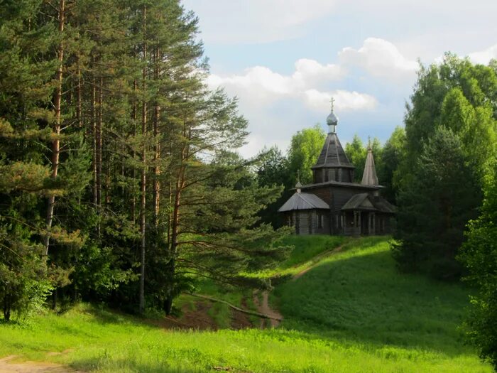 Древний город на дне озера светлояр. Озеро Светлояр Китеж. Церковь Казанской Божьей матери Светлояр. Город Китеж озеро Светлояр. Озеро Светлояр часовня.