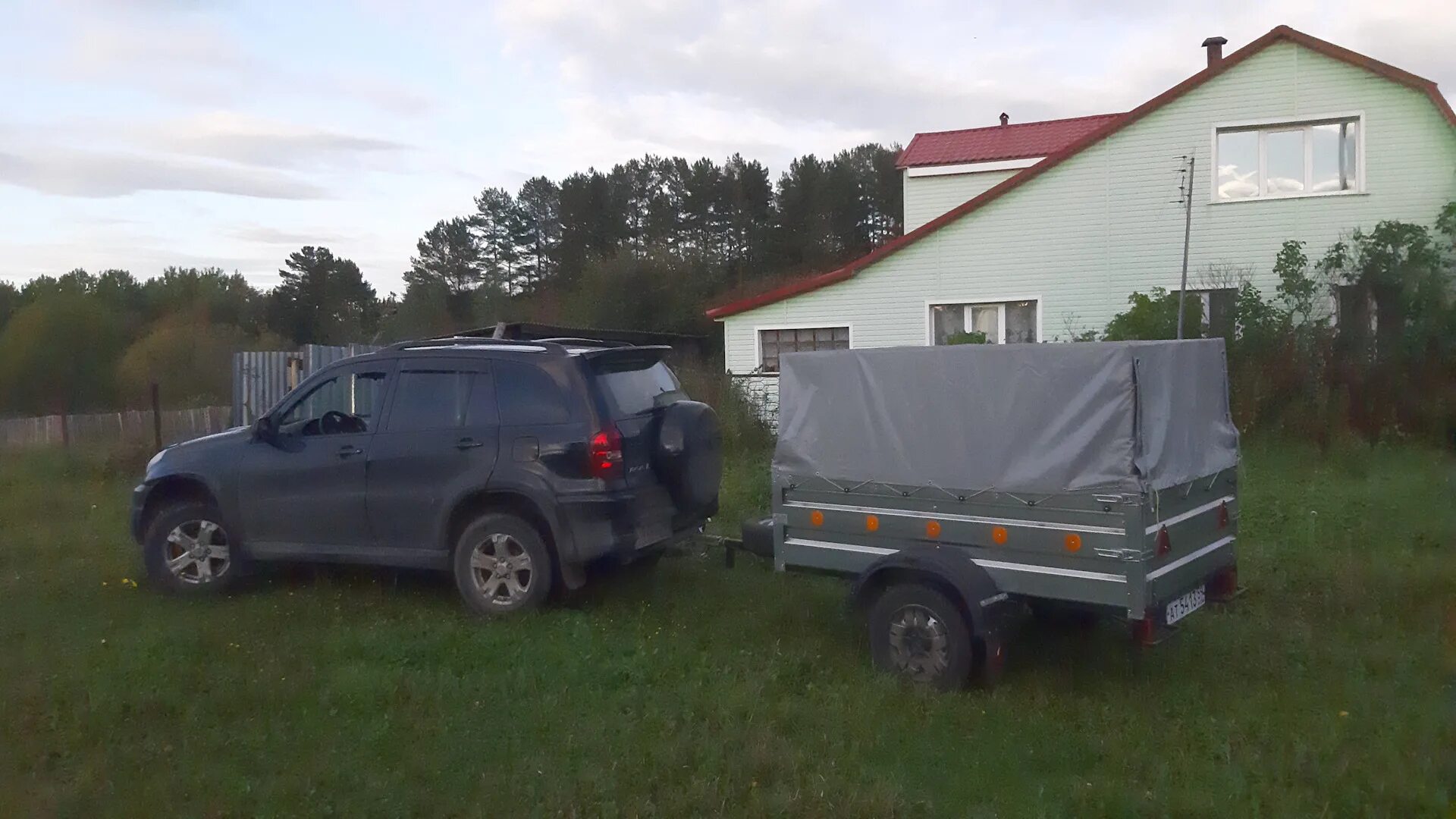 Драйв липецкий прицеп. Митсубиси паджеро 4 с прицепом. Прицеп рав 4. Паджеро 2 с прицепом. Тойота рав 4 2017 с прицепом.