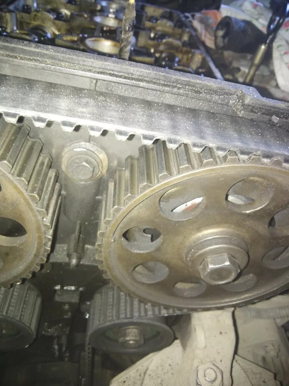 Метки грм 2112 16кл. Метки грм ваз 2112 16кл. Выставить метки грм ваз 2112 16 клапанный. Метки грм ваз 2110 16. Метки грм ваз 2110 16.