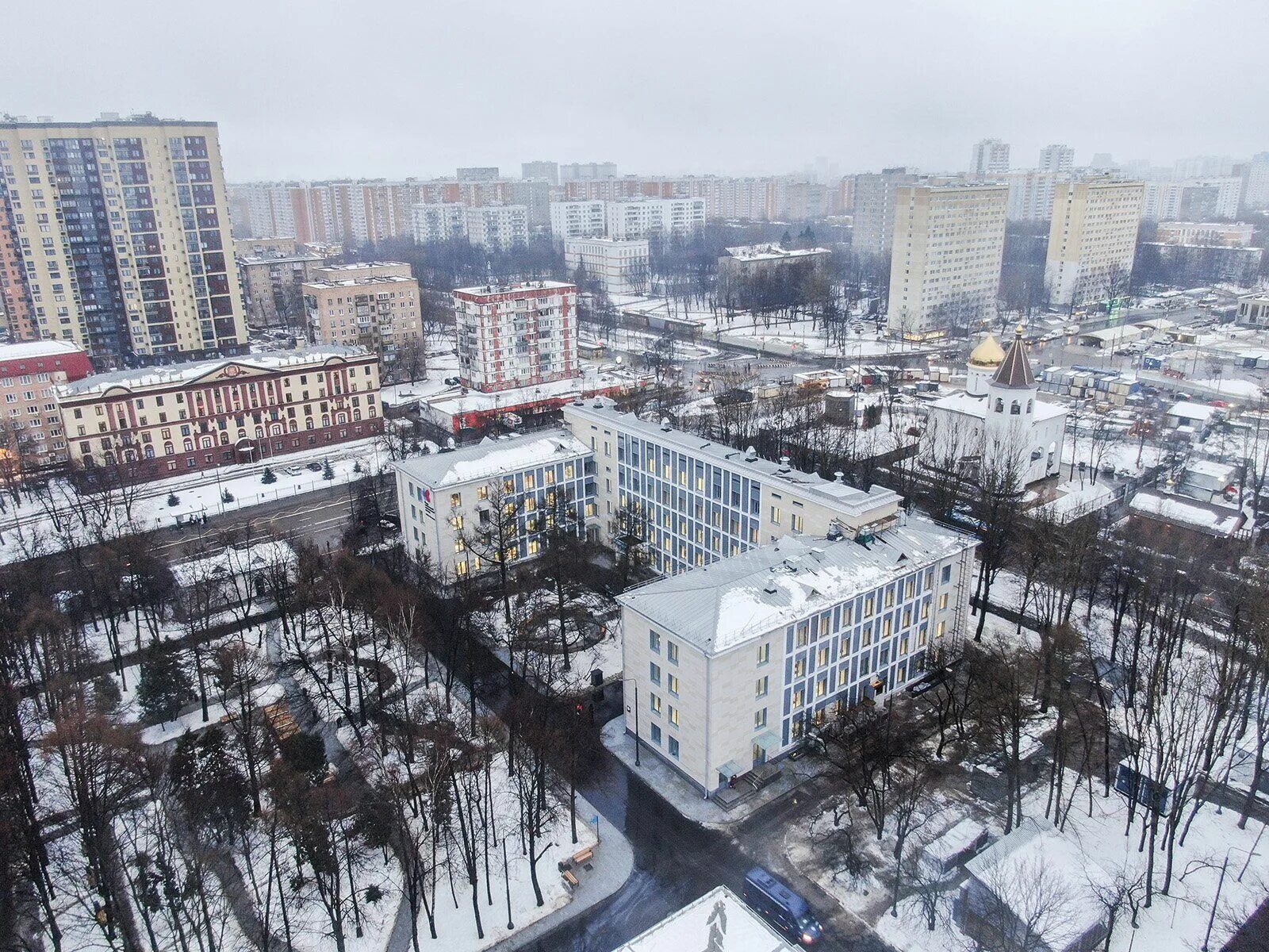 Азовская 22 стр 1 коммунарка. ММКЦ Коммунарка. Московский многопрофильный клинический центр Коммунарка. Онкологический центр Москва Коммунарка. Зюзино район Москвы.