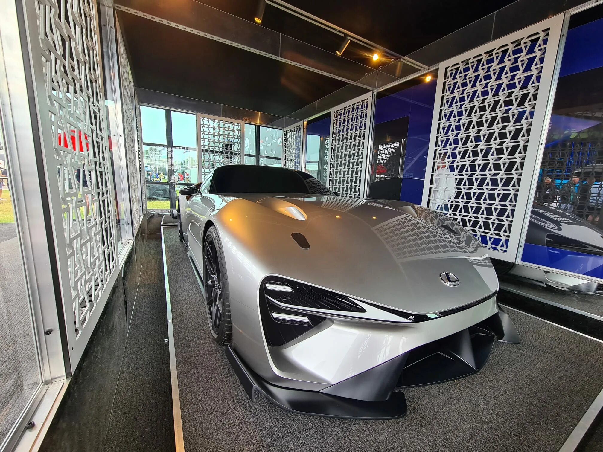 Lexus LFA 2022 Concept. Тесла спорткар 2023. Машины в будущем. Суперкары будущего. Топ машин 2023 год