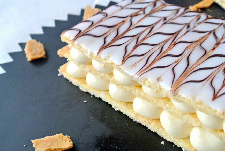 Пирожное марокко. Мильфей. Мильфей. Mille feuille. Пирожное слоеное с кремом.