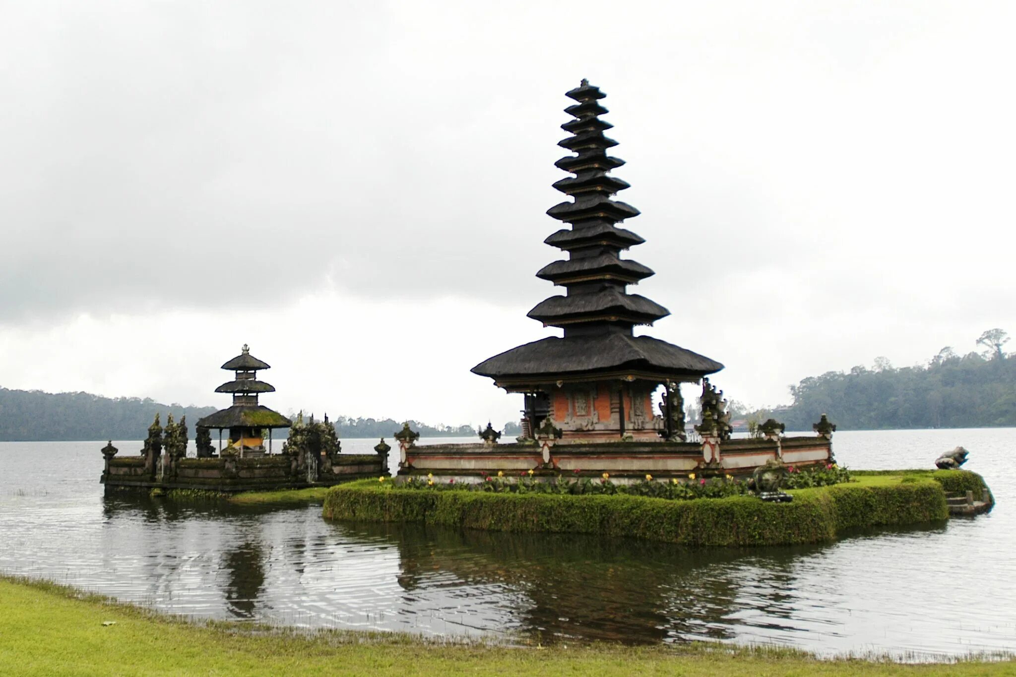 Бали (остров в малайском архипелаге). Сучиндра Бали. Pura Ulun Danu Batur. Бали природа.