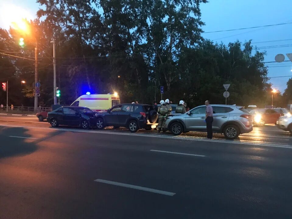 Авария проспект Гагарина Нижний Новгород. Автоаварии в Нижнем Новгороде за последние сутки. Авария на Гагарина вчера Нижний Новгород. Аварии 9 мая