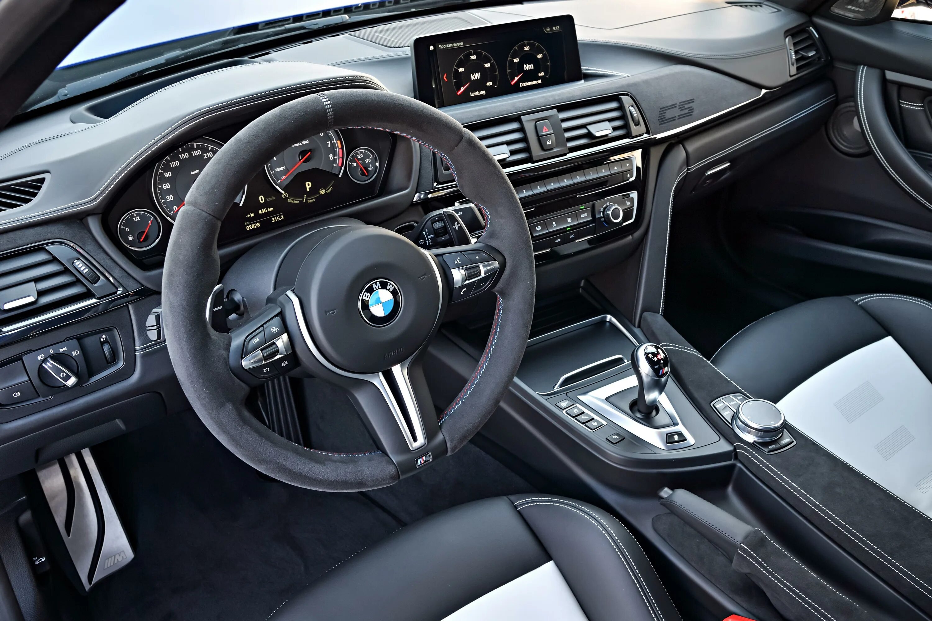 Бмв m5 f90 салон. Бмв 5 сидан салон. Bmw 5 салон. Bmw x5 e53 салон. Бмв цс салон.