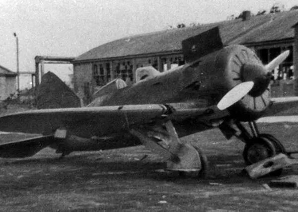 Поликарпов и-16. И-16 тип 6 в испании. И 16 тип 6. И 16 тип 6. И-16 тип 24 1/48 ark.