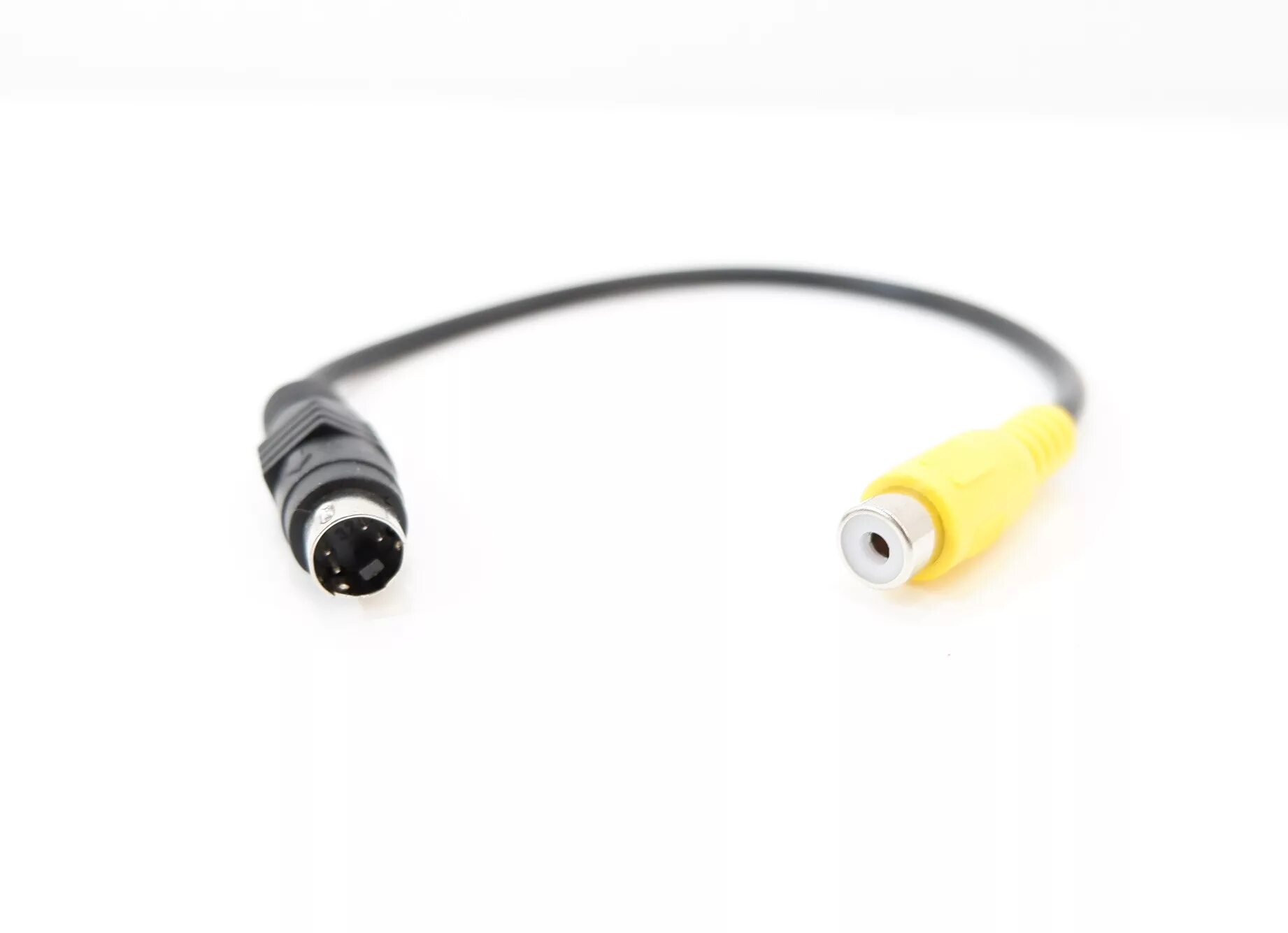 Переходник video. Переходник svideo to rca. переходник 9-pin s-video &gt; rca для видяхи gf 7600. переходник штекер vga 15pin - 3гнезда rca+гнездо svhs 0.2m alencom. переходник mini-din 9 pin to rca.