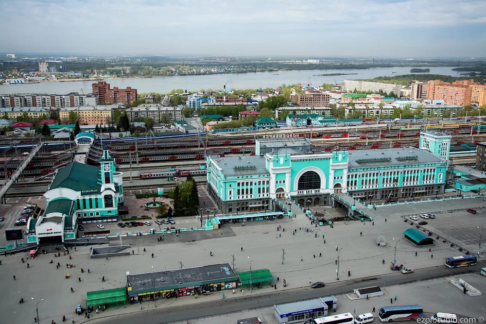 Сайт вокзала новосибирск. Ж/Д вокзал Новосибирск. ЖД вокзал Новосибирск главный. Главный вокзал Новосиб. Вокзал железнодорожной станции Новосибирск-главный.