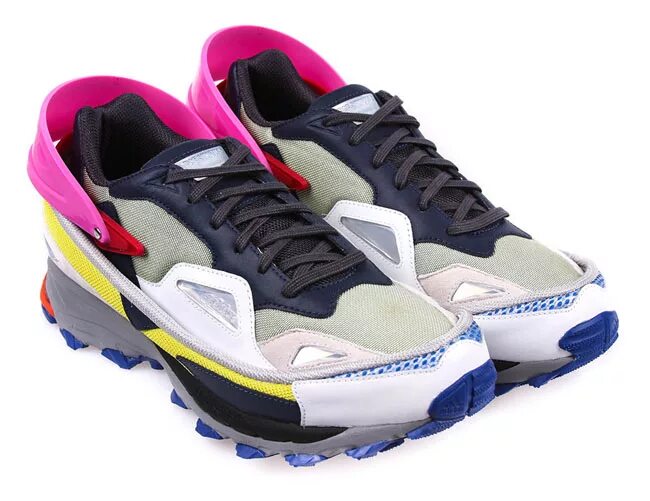 Raf simons response. Adidas response trail 1995. raf simons response trail 2. adidas raf simons response trail. adidas raf simons trail 2.